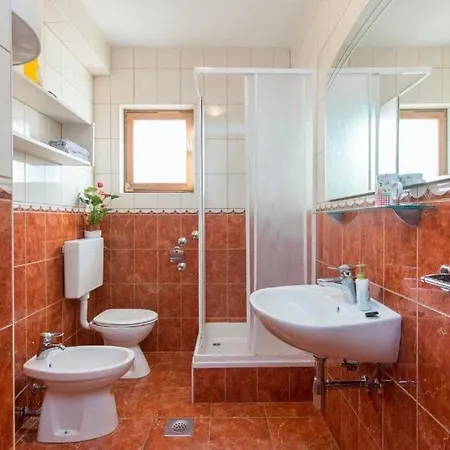 Klaric Apartman Brodarica